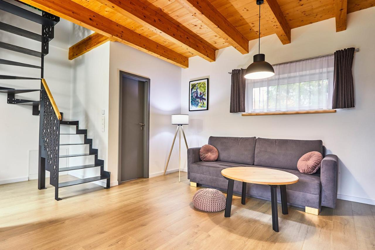 Malatiny Apartmany Lama מראה חיצוני תמונה