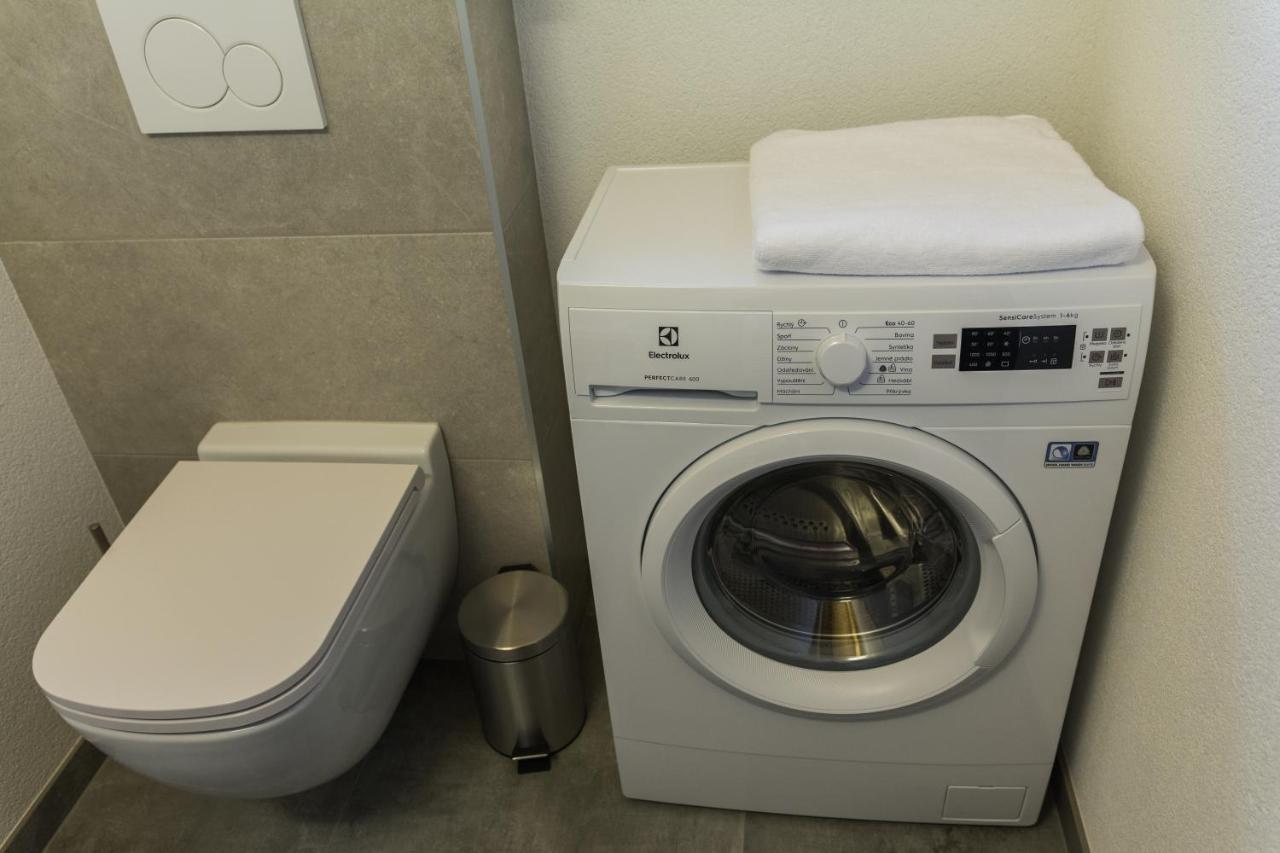 Malatiny Apartmany Lama מראה חיצוני תמונה